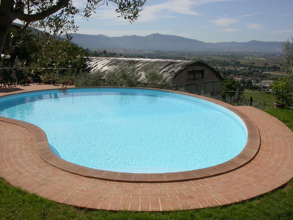 Agriturismo I Mandorli Треви Екстериор снимка